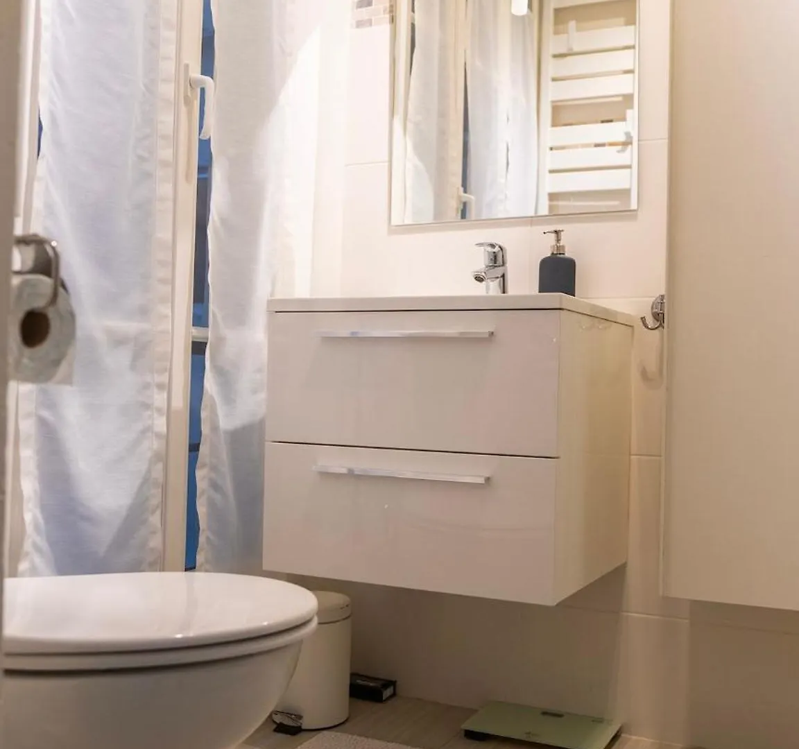Apartament Cosy Studio Metro 14, 13 Paryż